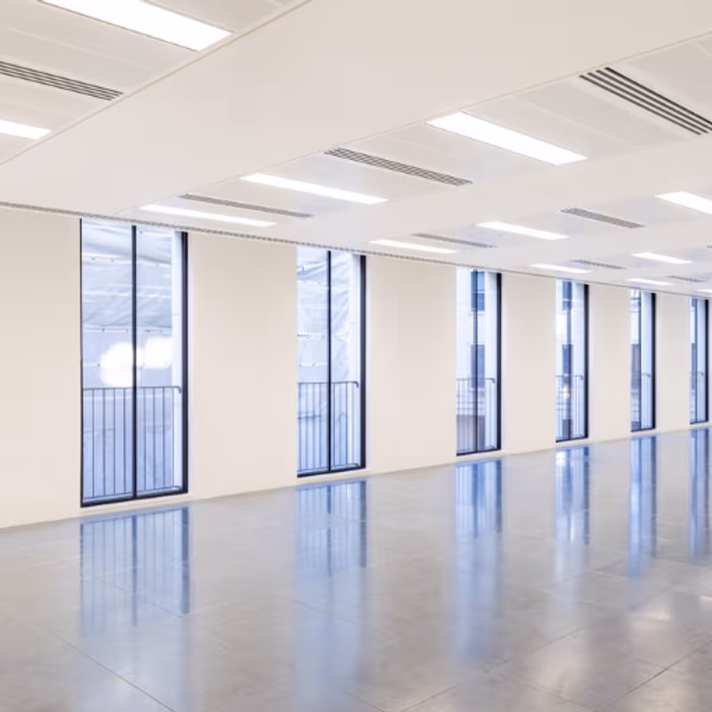 61 Curzon St, London - Image 2