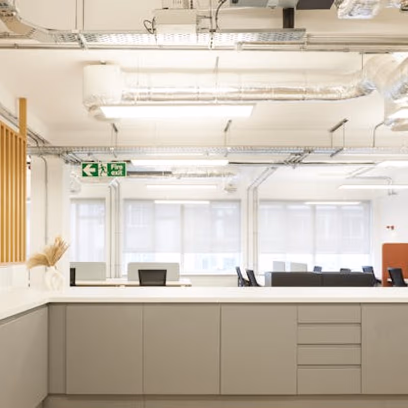 345 Oxford St, London - Image 2