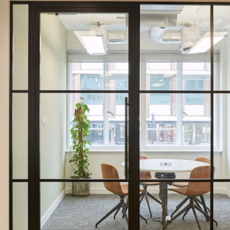 345 Oxford St, London - Image 4
