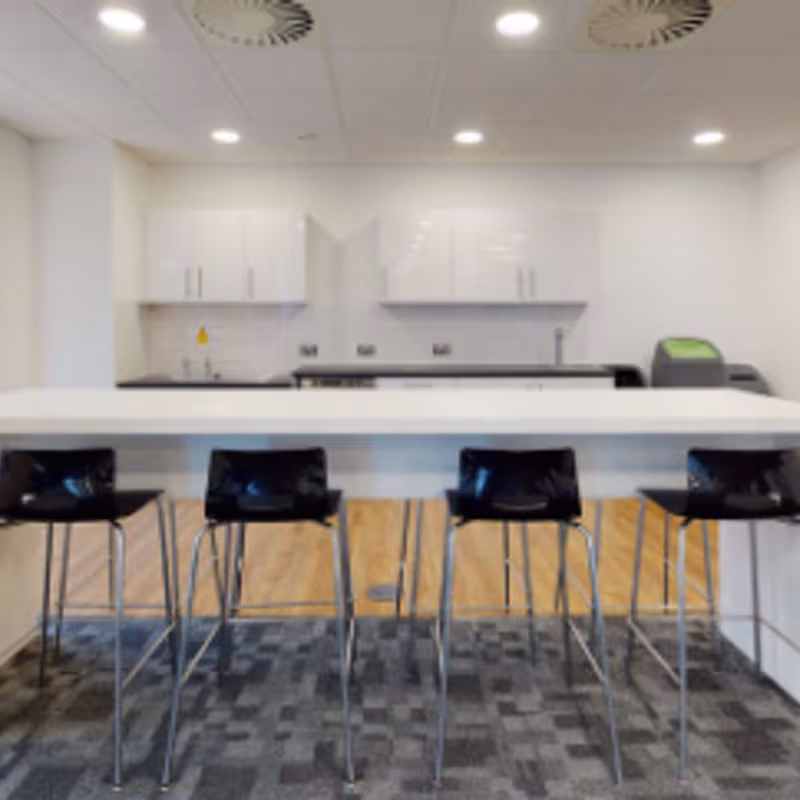 77 Mansell Street, London - Image 5