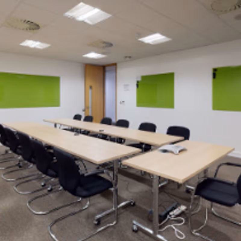 77 Mansell Street, London - Image 3