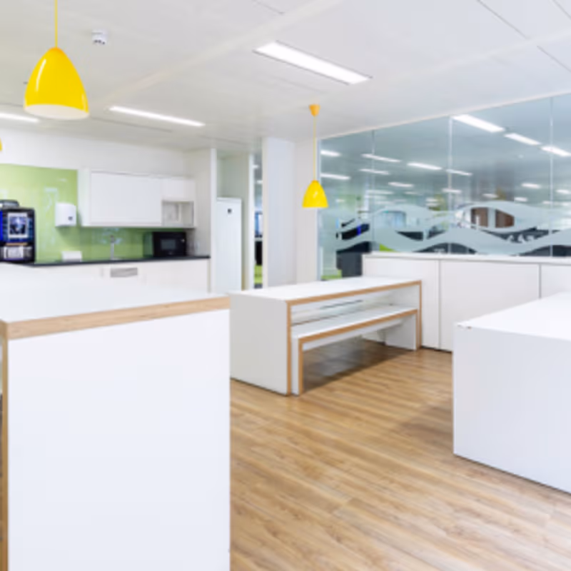 8 Bouverie Street, London - Image 4