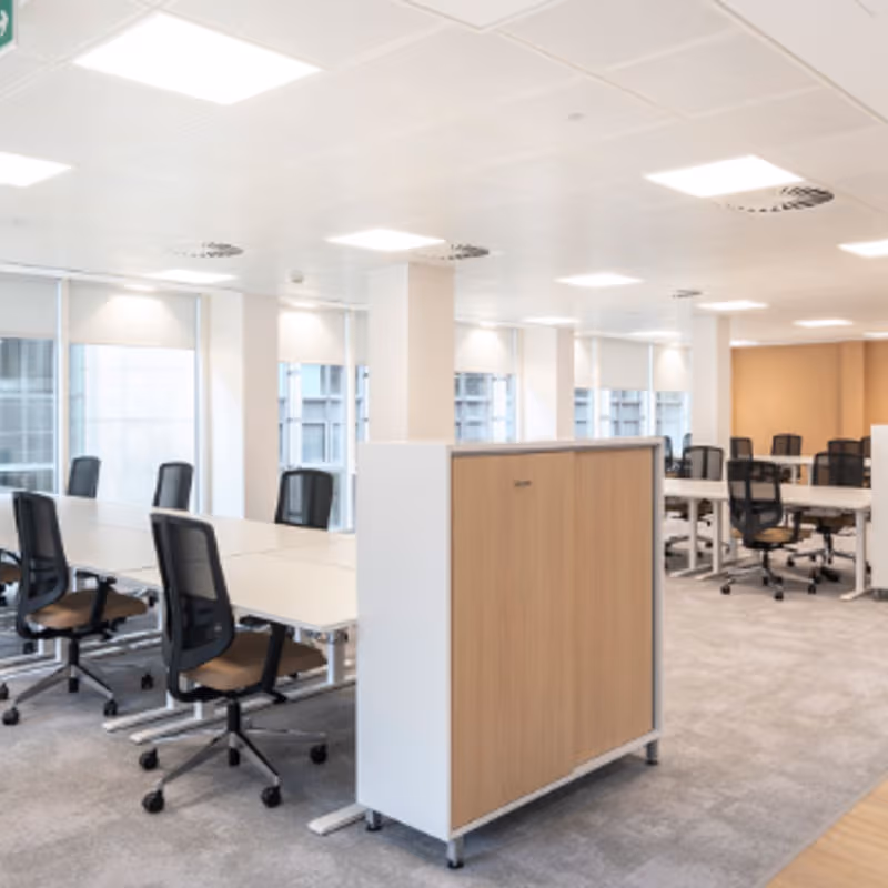 140 Fenchurch St, London - Image 1