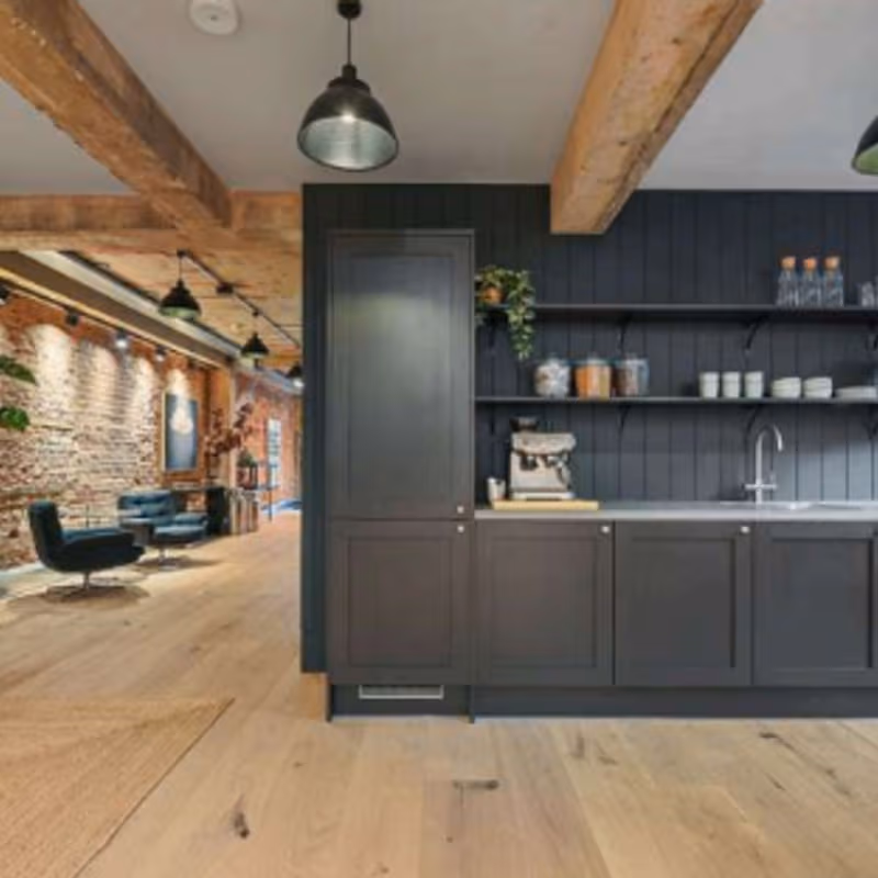 16 Mortimer Street, London - Image 2