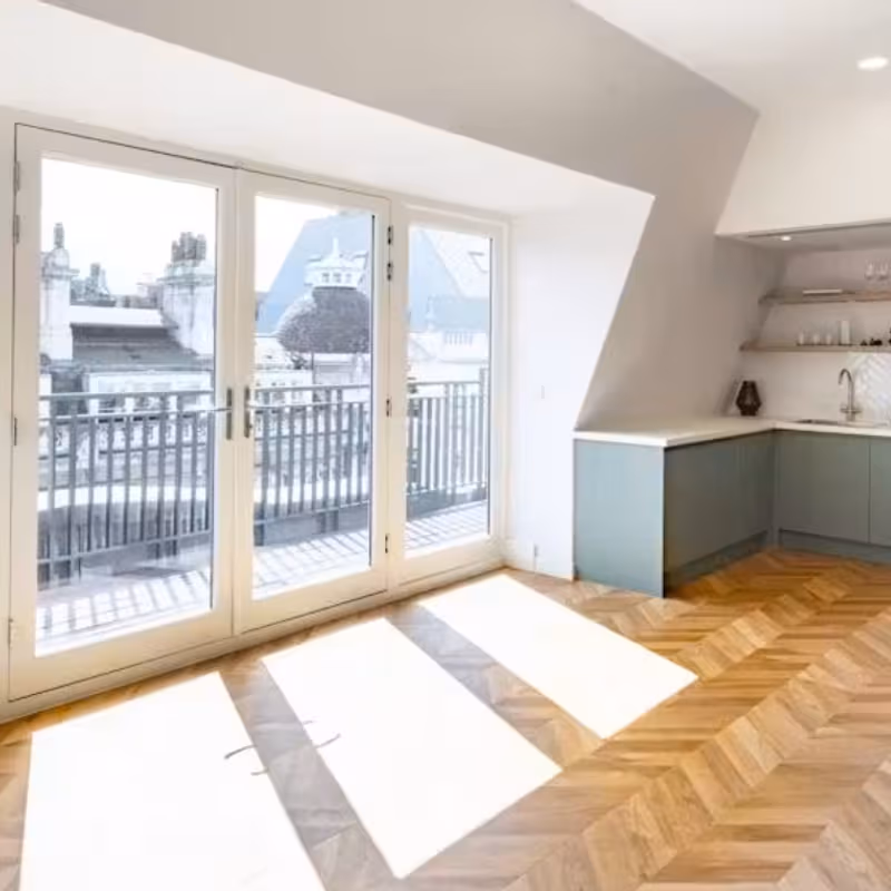 39 Eastcheap, London - Image 1