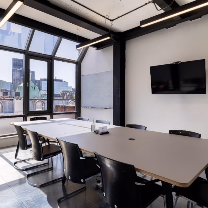 111 Charterhouse Street, London - Image 2