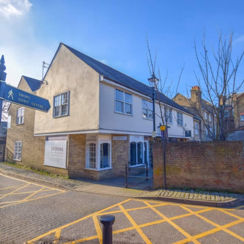 4 Fore Street, Hertfordshire - Image 8