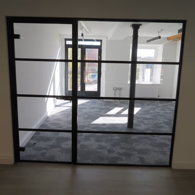 4 Sovereign St, Leeds - Image 2