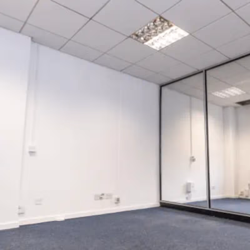 30 Rugby Rd, Twickenham - Image 1