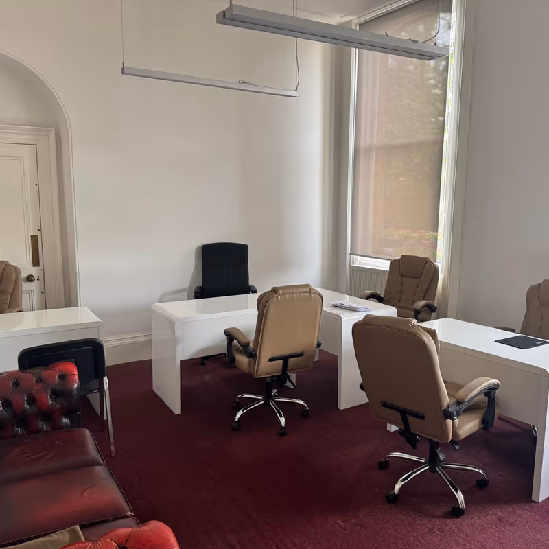129 Mile End Road, London - Image 4