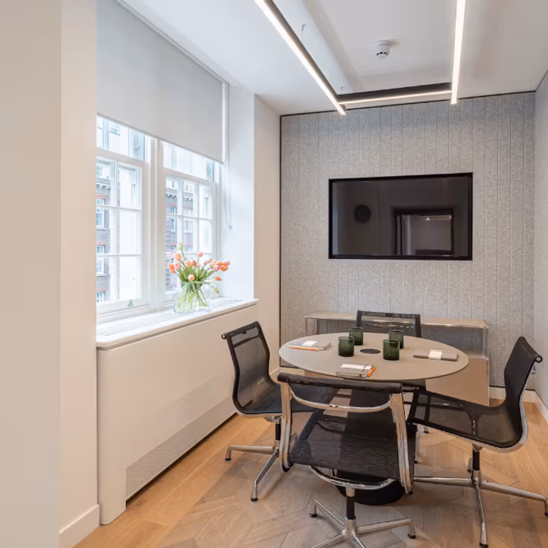 15 Berkeley Street, London - Image 4