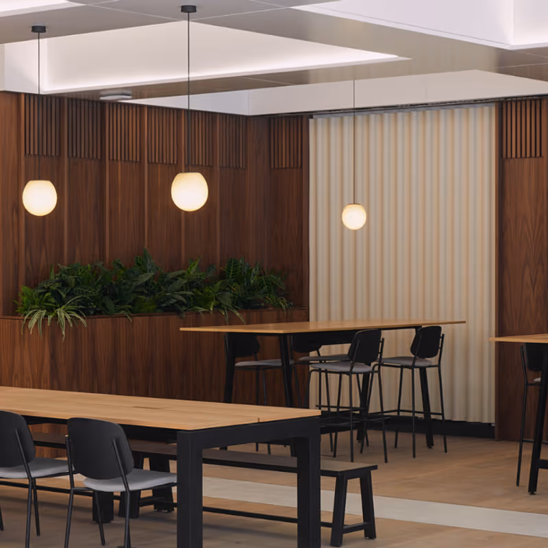 65 Clifton St, London - Image 2