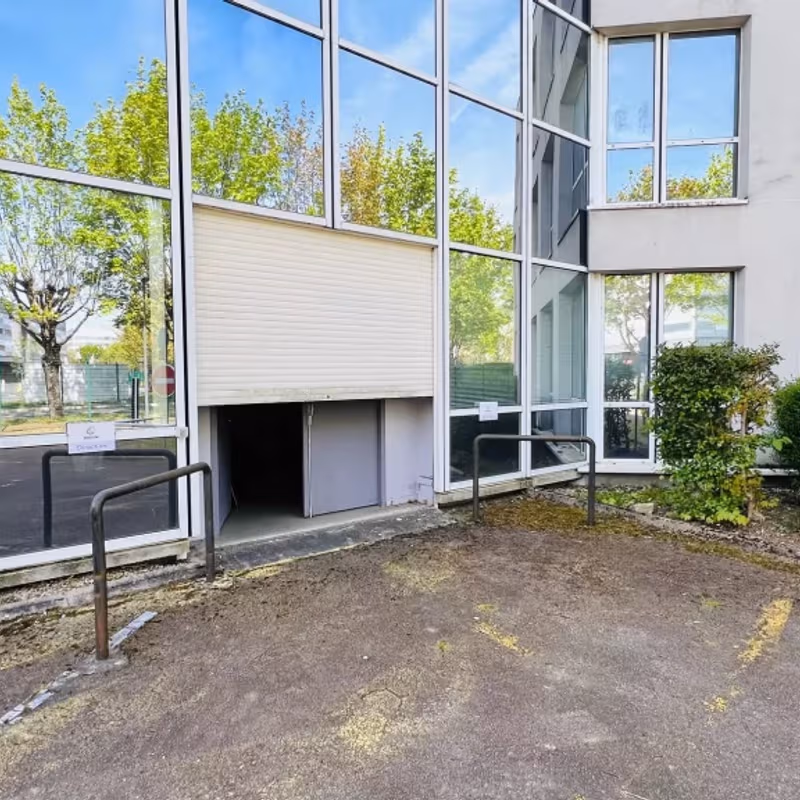 13 Avenue Morane Saulnier, Vélizy-villacoublay - Image 5