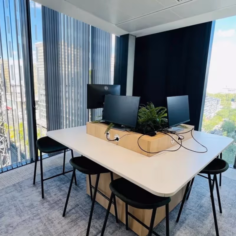 111 Avenue De France, Paris - Image 1