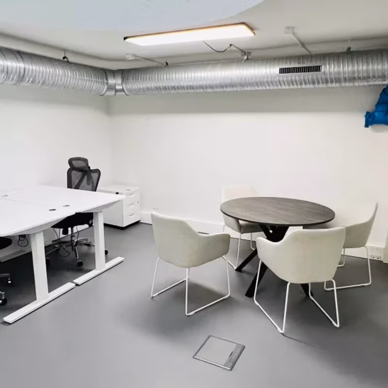 40 Rue Barbès, Montrouge - Image 1