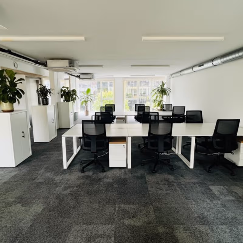 77 Rue Jean Bleuzen, Vanves - Image 3