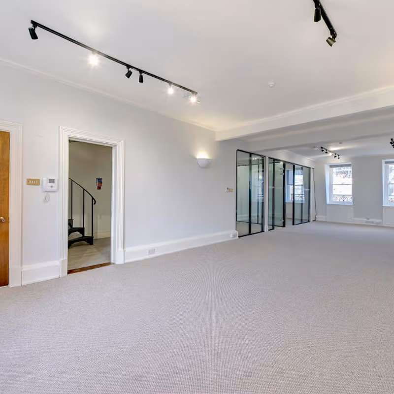 26 Grosvenor Gardens, London - Image 1