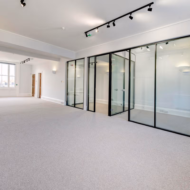 26 Grosvenor Gardens, London - Image 2