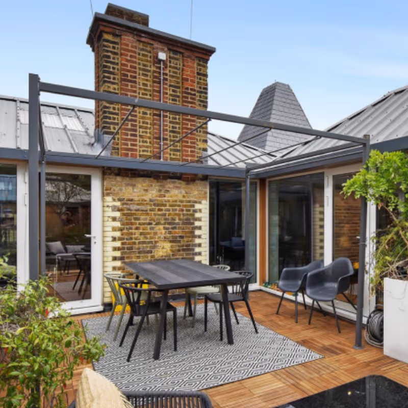 7 Playground Gardens, London - Image 3