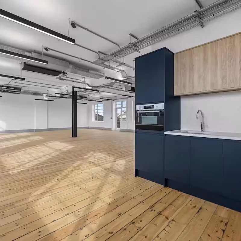 74-77 White Lion Street, London - Image 3