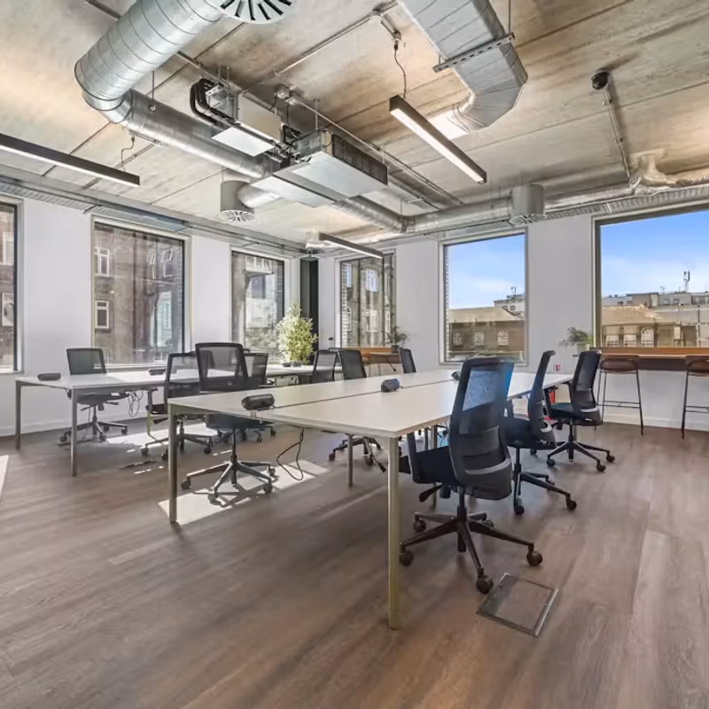 10 White Lion Street, London - Image 4