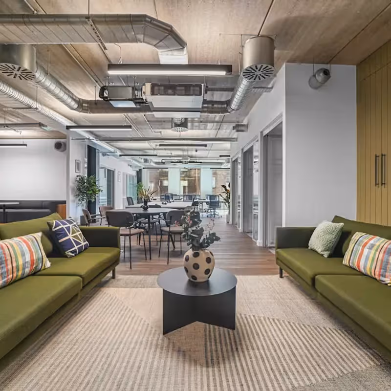 10 White Lion Street, London - Image 1