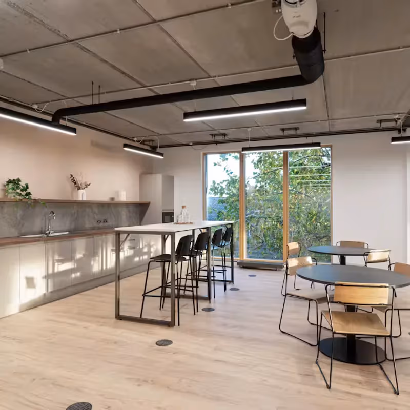 12-15 Bermondsey Square, London - Image 4