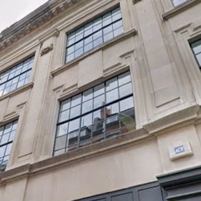 18 D'arblay Street, London - Image 5