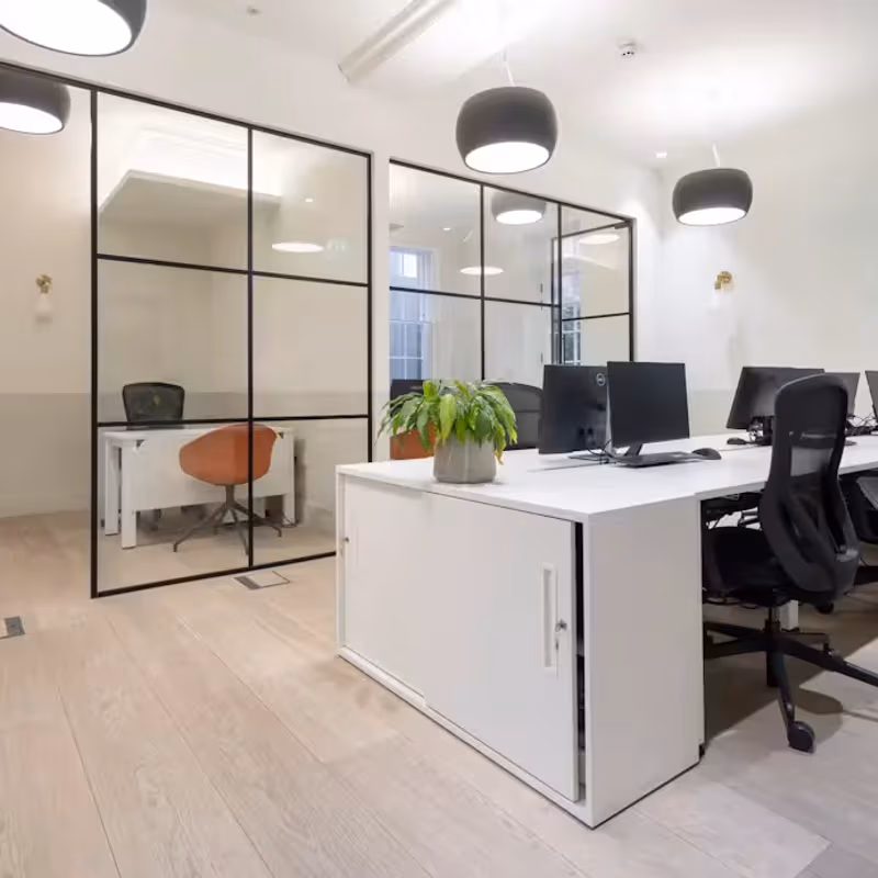 6 Henrietta Street, London - Image 1
