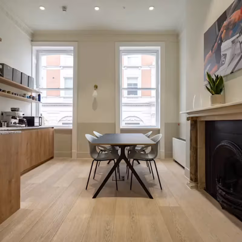 6 Henrietta Street, London - Image 2