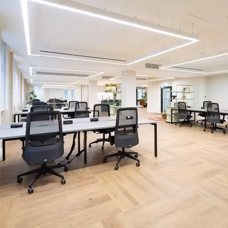 71 Kingsway, London - Image 3