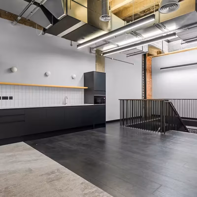 338–346 Goswell Road, London - Image 3
