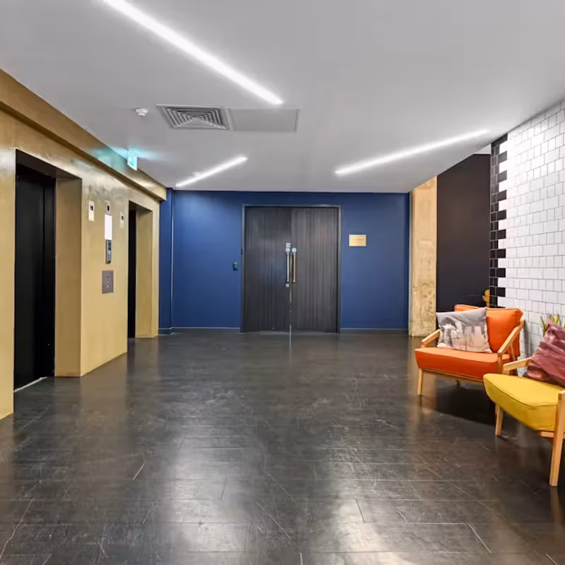 338–346 Goswell Road, London - Image 2