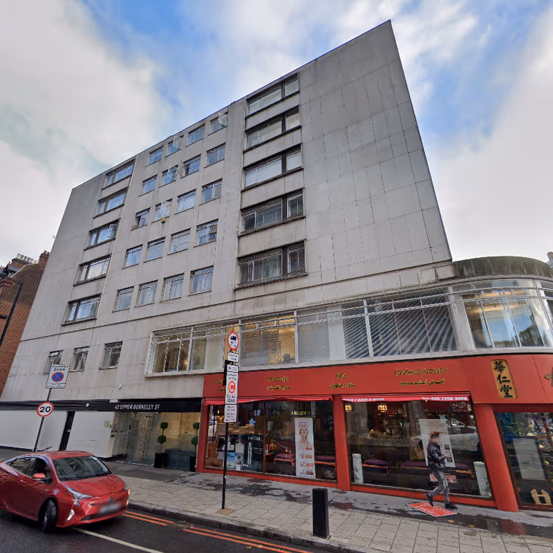 42 Upper Berkeley Street, Greater London - Image 13