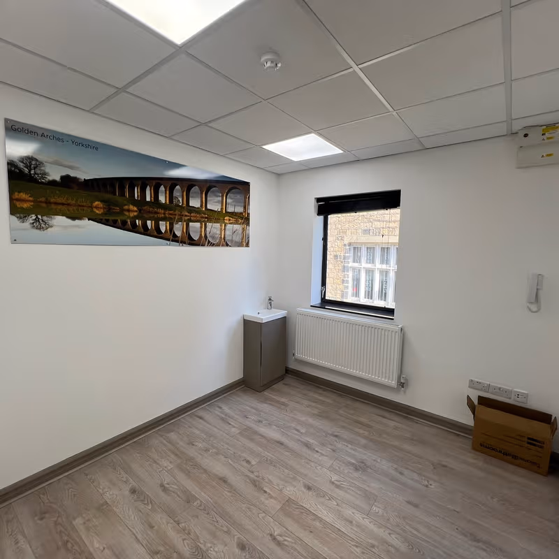 Saint Andrew's Street, West Yorkshire - Image 3
