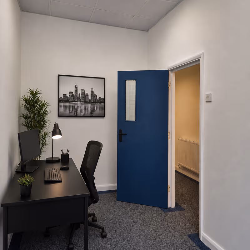 23 Ravenshurst Avenue, Greater London - Image 1