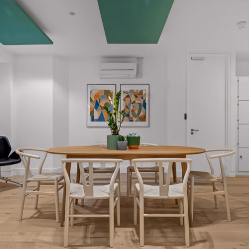 6 Brownlow Mews Bloomsbury, London - Image 2