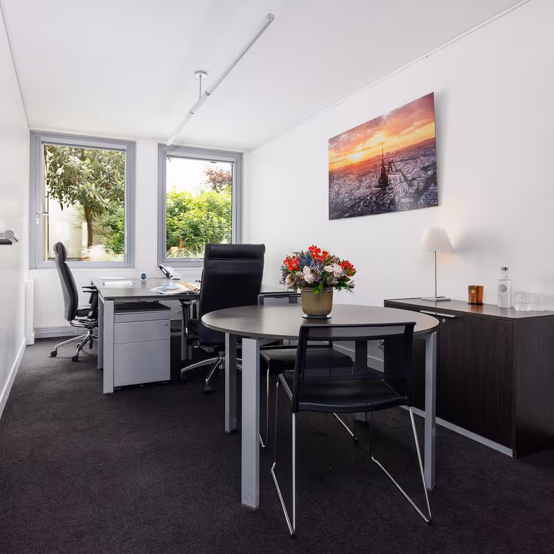 39 Avenue Pierre 1er De Serbie, Paris - Image 3