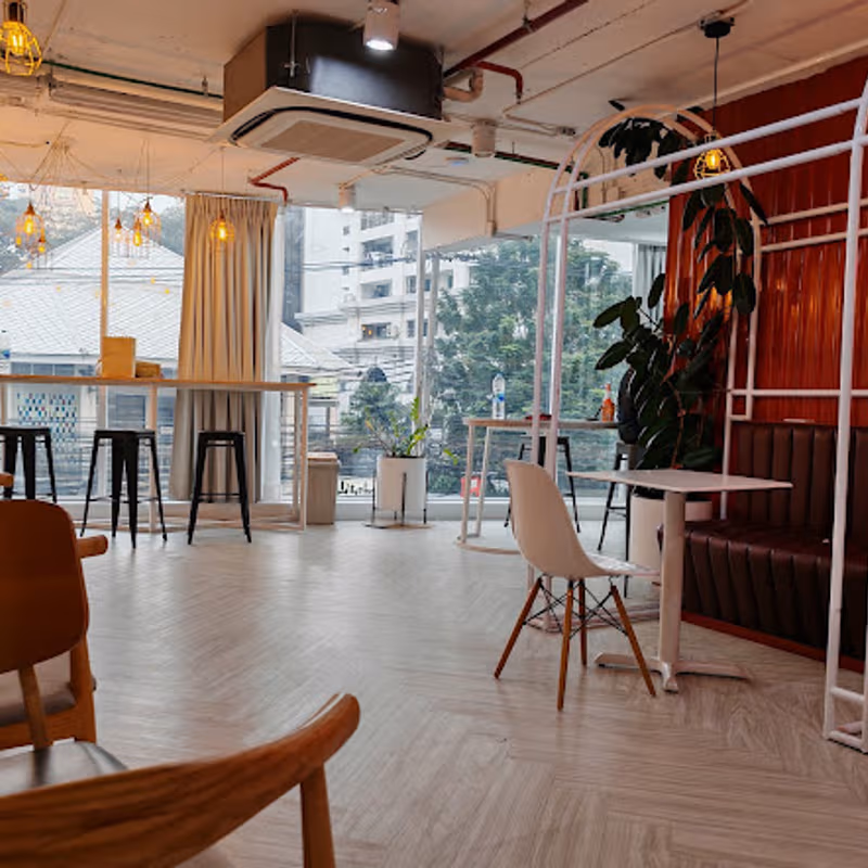 29 Sukhumvit 39 Khlong Tan Nuea Watthana, Bangkok - Image 3