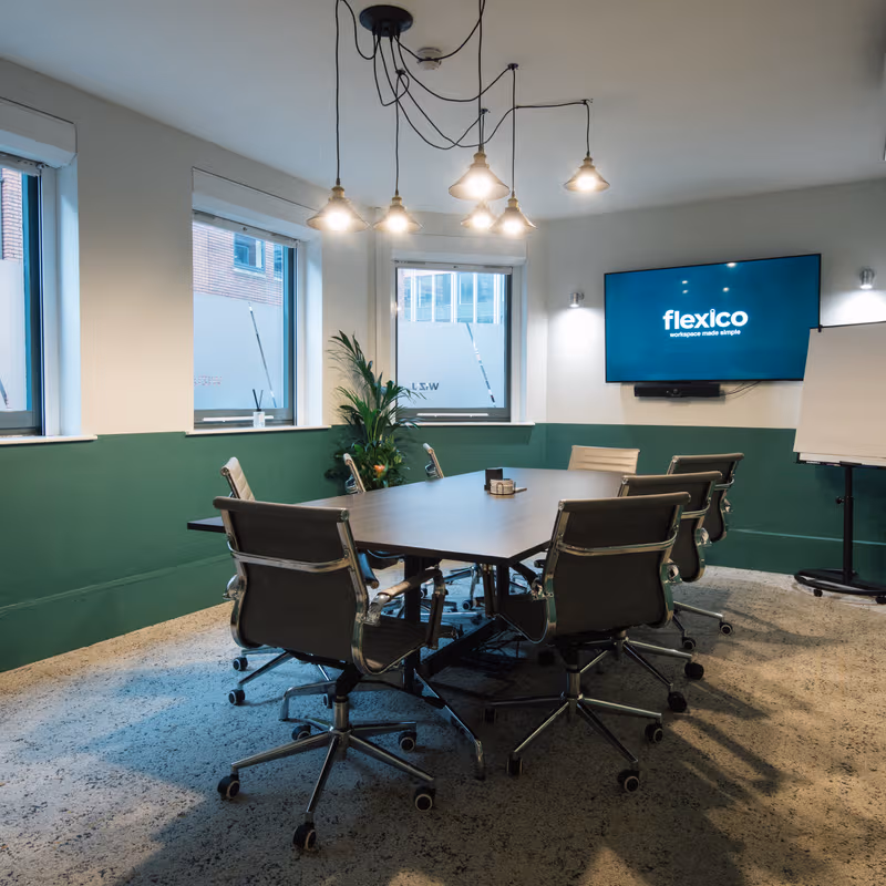 32 Park Cross Street, Leeds - Image 2
