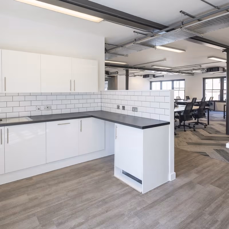 8 Shepherdess Walk, Greater London - Image 6