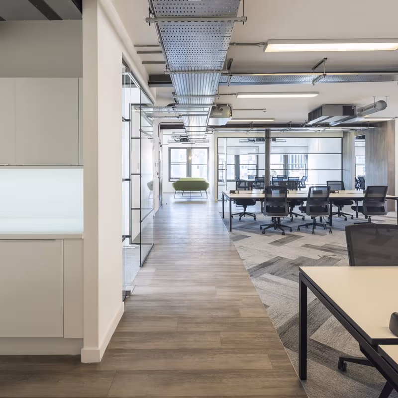 8 Shepherdess Walk, Greater London - Image 9