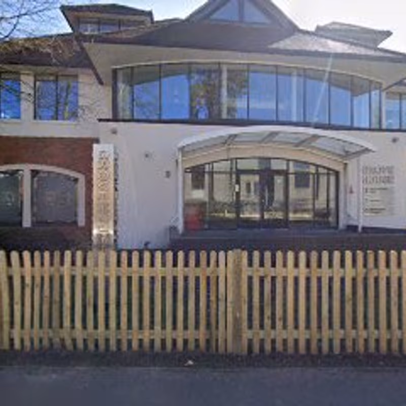 Guildford Road, Leatherhead - Image 10