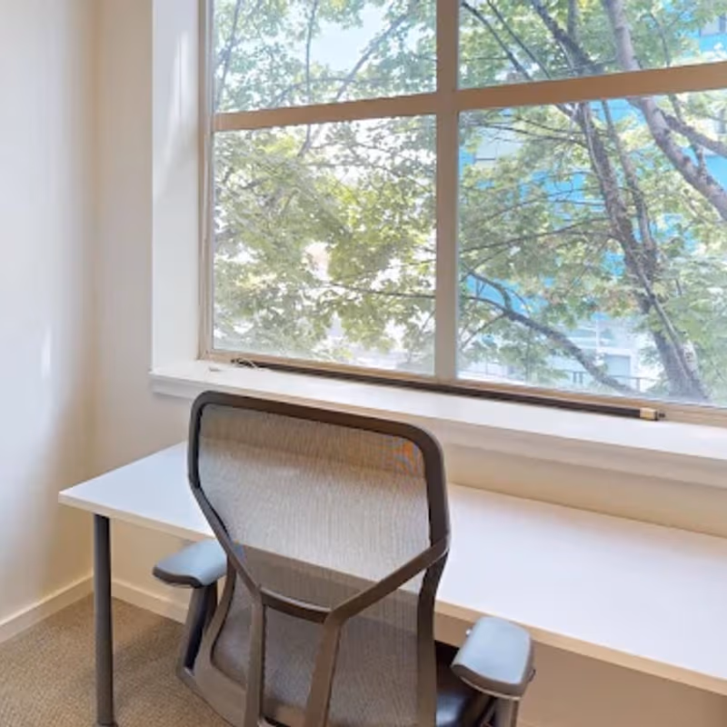 1425 Dexter Avenue N, Seattle - Image 2