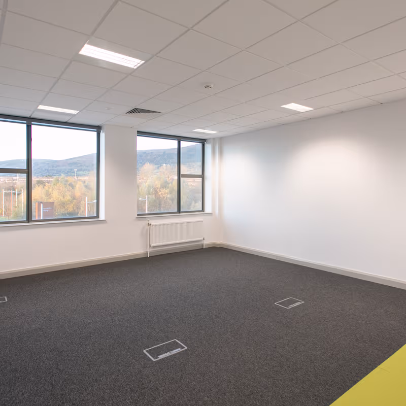 385 Springfield Road, Belfast - Image 19