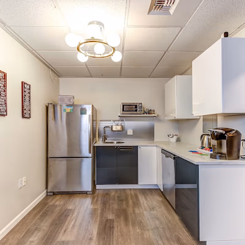 9030 35th Ave Sw, Seattle - Image 3