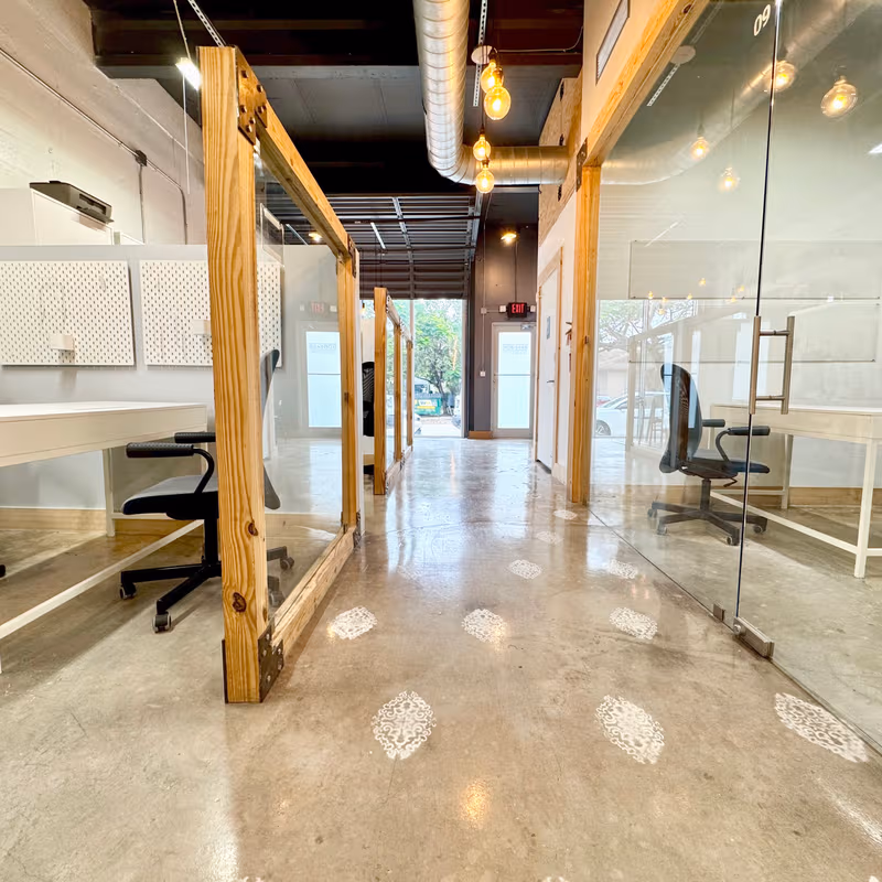 142 Nw 37th St, Miami - Image 1