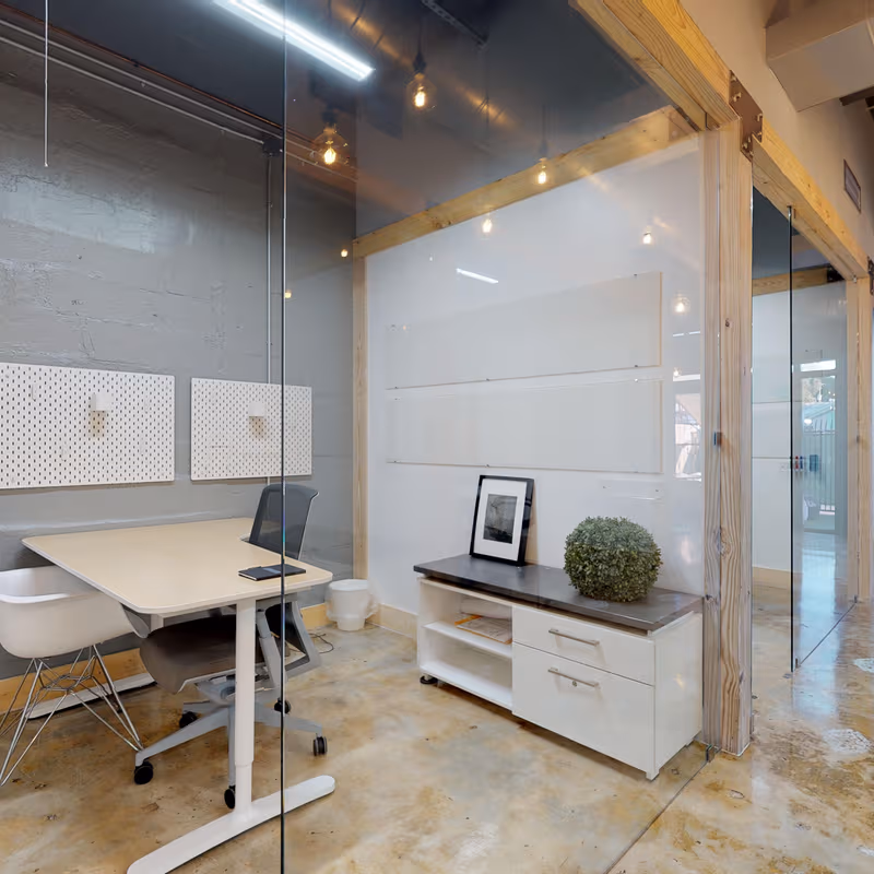 142 Nw 37th St, Miami - Image 2