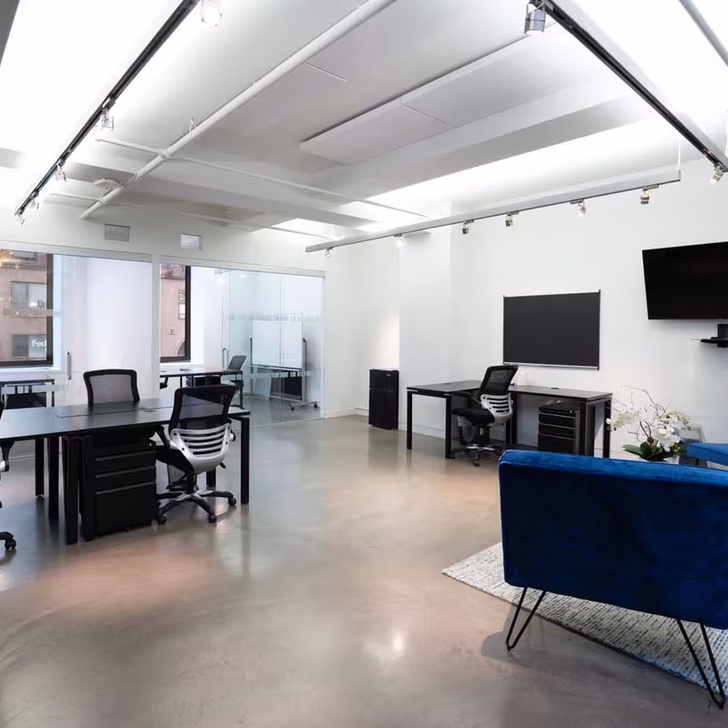 530 Seventh Avenue, New York - Image 1