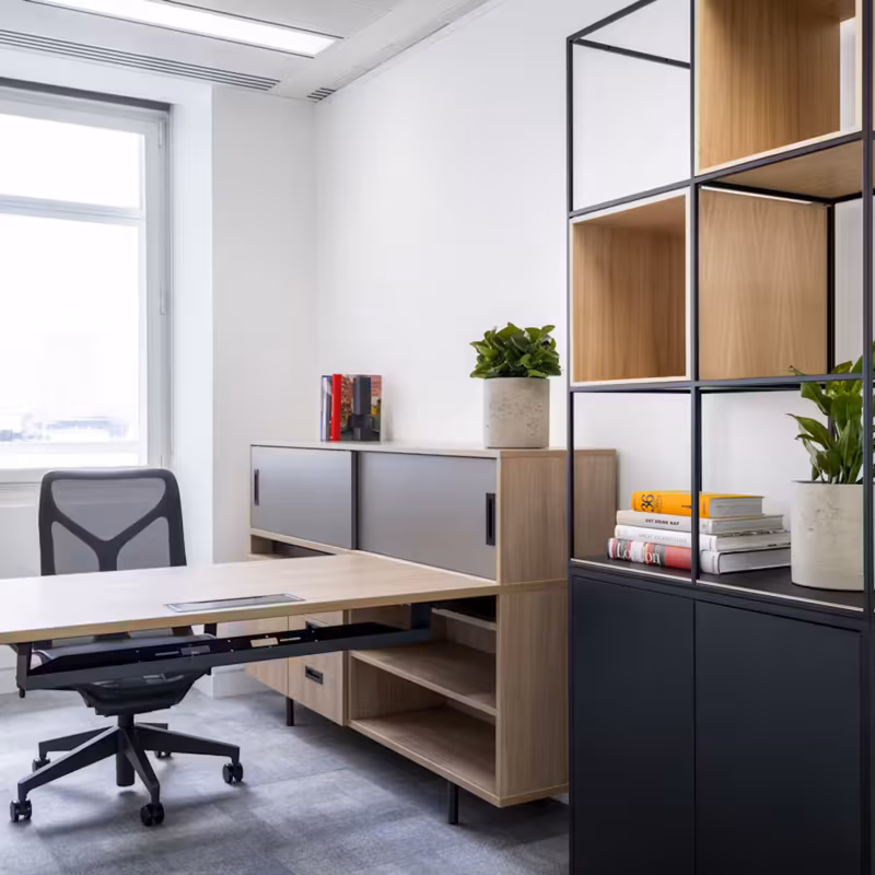 33 Cavendish Square, Marleybone - Image 1